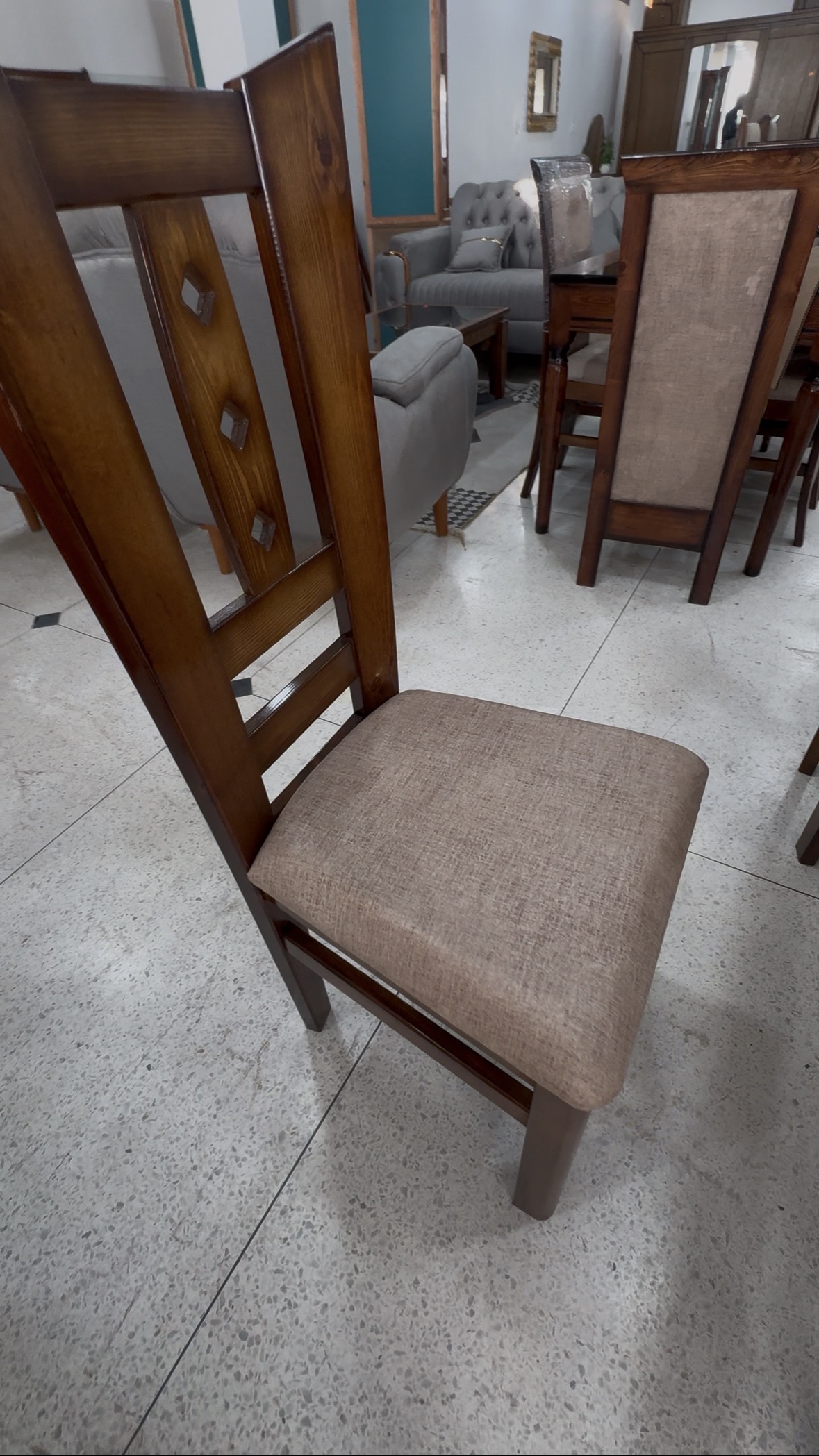 طاولة موديل 2026 - الصورة 4