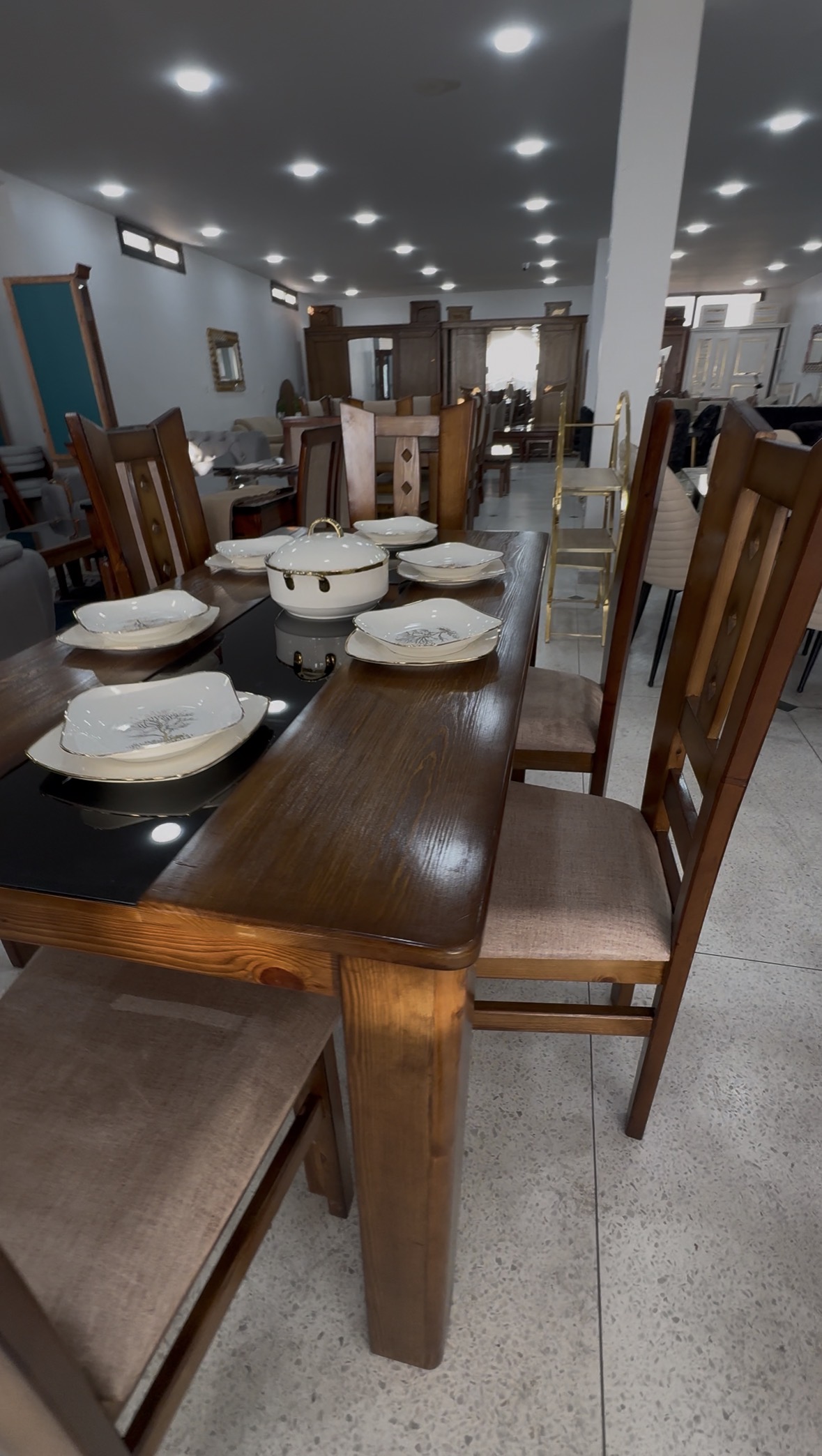 طاولة موديل 2026 - الصورة 3